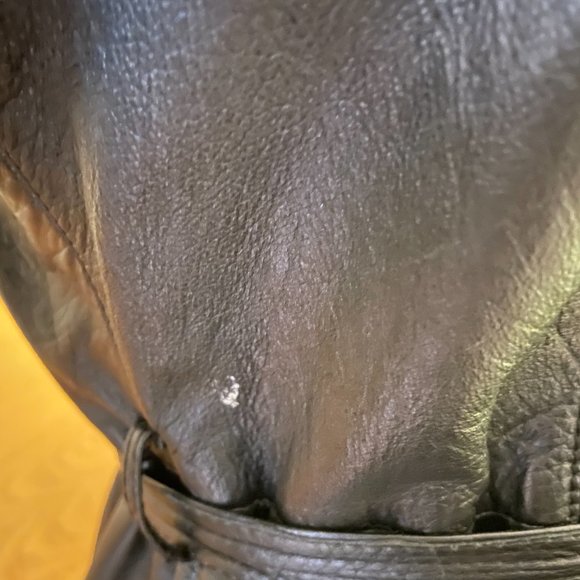 Vintage Leather Jacket - Picture 4 of 6